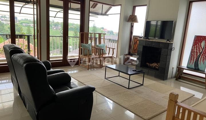 Rumah Vintage Asri Dan Sejuk di Dago Pakar