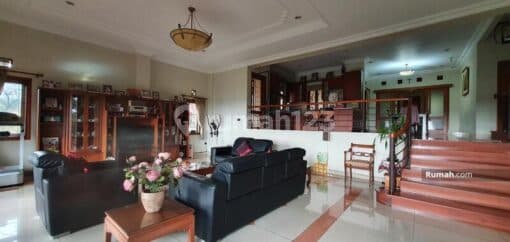 Luxury House Rumah Villa di Resor Dago Pakar Bandung