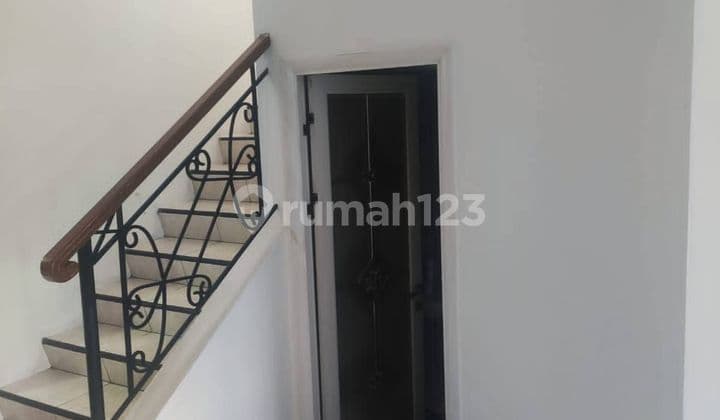 Dijual Rumah Banjar Wijaya Cluster Italy Cipondoh Tangerang (Sinarmas Land) Boulevard bisa untuk Usaha