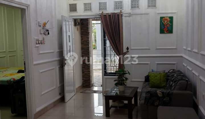Disewakan Rumah Hoek 2 Lantai Kaisar Mansion Pasar Baru Tangerang