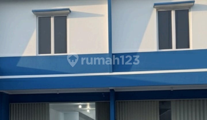 Disewakan Cepat Ruko Baru Rapi Siap Pakai 2 Lantai di Jalan Benteng Betawi Tangerang