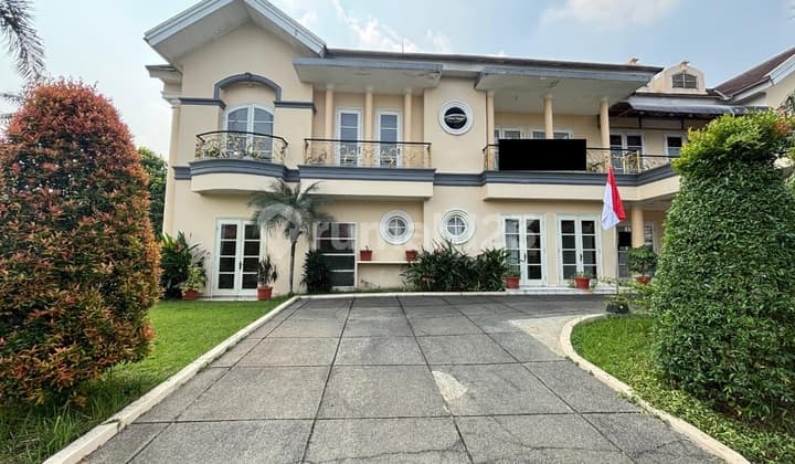 Rumah Cantik Bagus Kota Wisata Siap Huni LT 841 LB 600