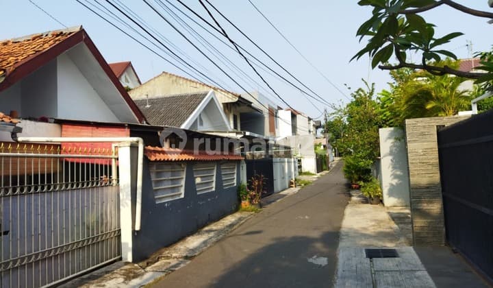 For Sale House on Benda Street Kebayoran Baru South Jakarta