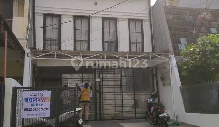 Nice House Pinang Emas Pondok Indah South Jakarta