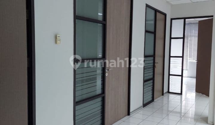 Ruko di Jl. Pelajat Tentara Grogol Utara Kebyoran Lama Jakarta Selatan. 150 m HGB Bagus