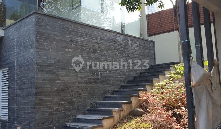 Rumah di Jl. Lombok Menteng Jakarta Pusat. SHM Bagus