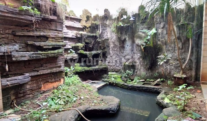 Rumah di Jln. Panglima Polim Jaksel. SHM Bagus Timur