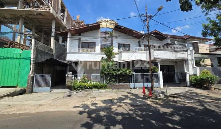 For Sale Ready-to-Occupy House in Cipaku, Kebayoran Baru, South Jakarta