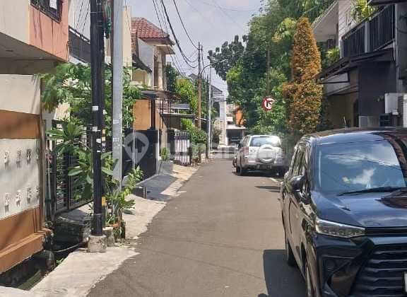 Rumah Bagus Minimalis Di Perumahan Pulo Asem