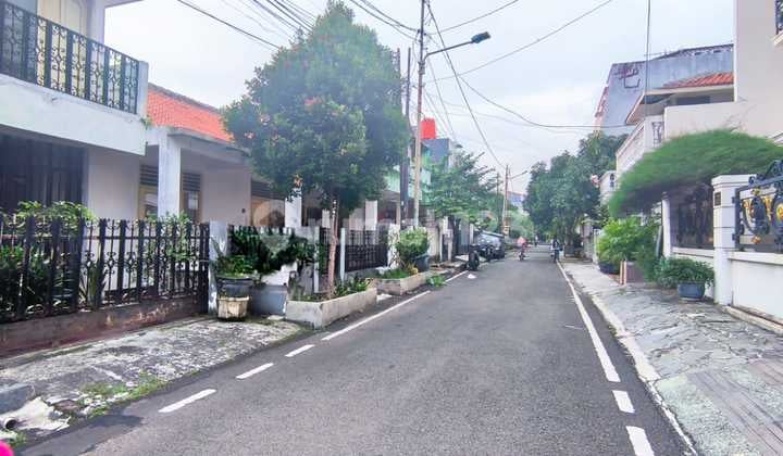 Rumah Luas di Perumahan Rawamangun Jakarta Timur