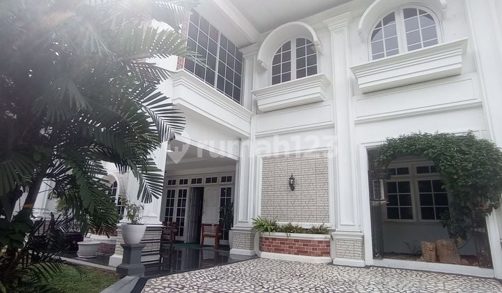 Dijual Cepat Rumah Mewah Furnish Shm Dekat Tol di Cibubur