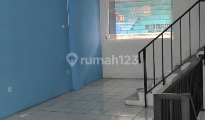 Disewakan Ruko 3 Lantai Area Fatmawati Raya Jaksel