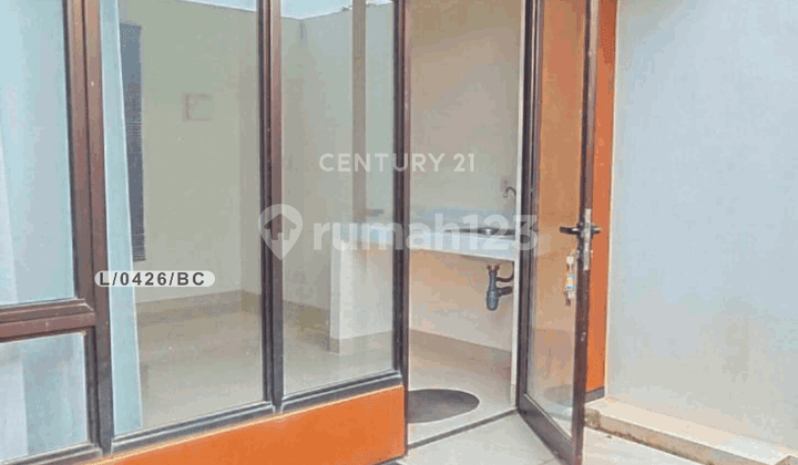 Rumah Strategis di Podomoro Park Cluster Padmagriya Bandung