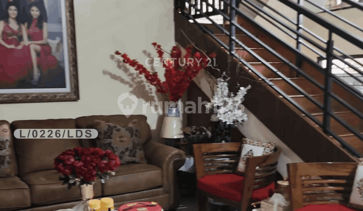 Dijual Rumah Nyaman Siap Huni Strategis di Setrawangi Bandung