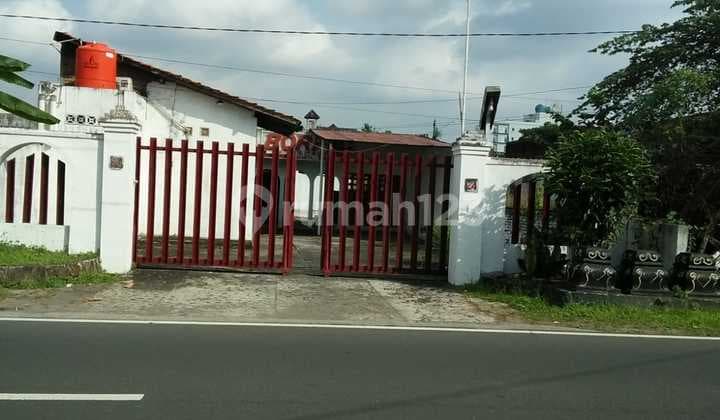 Tanah Pekarangan Istimewa Tengah Kota Yogyakarta, Bonus Bangunan Lama, Hanya Hitung Harga Tanah Saja, Murah
