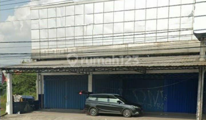 Business Space / Commercial Building by the Main Road, Strategic Location