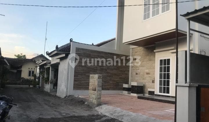 Rumah Baru Cantik 2 Lantai Dekat Hyatt Dan Kampus UGM