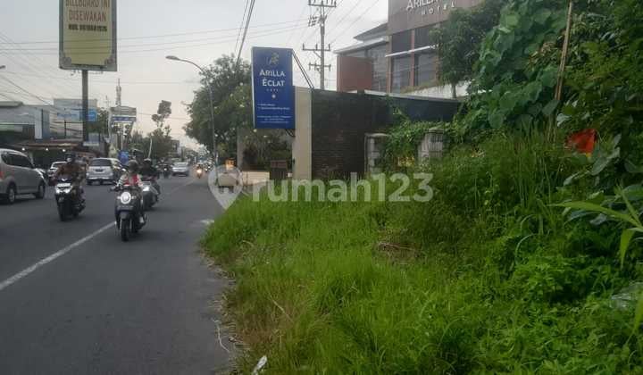 Tanah Strategis Istimewa Pinggir Jalan Raya Kaliurang, Cocok Untuk Segala Macam Jenis Usaha.