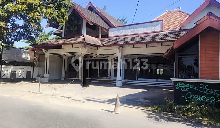 Ruang Usaha Bagus di Tengah Kota Yogyakarta, Area Komersil, Kawasan Wisata, Kuliner, dan Hotel. Parkir Luas.