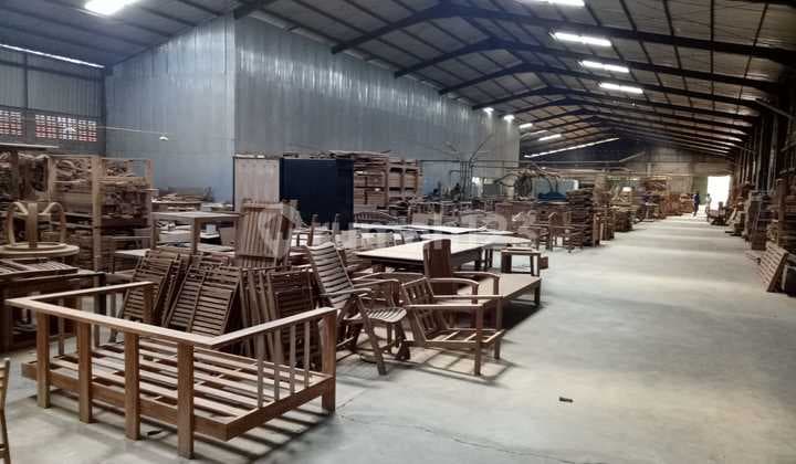 Large Capacity Warehouse Ready to Use, Easy Tronton Access, Complete Legality