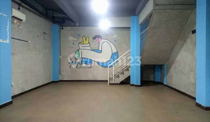 Ruko 3,5 Lantai Bagus | Lokasi Strategis Dekat Ugm | Area Ramai Pertokoan | Siap Pakai | Dekat Tugu Yogyakarta | Harga Murah | Gondokusuman