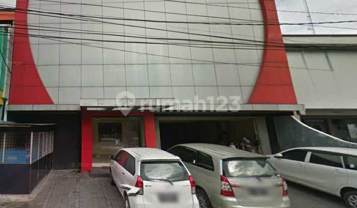 Ruko Besar 3 Lantai | Lokasi Strategis Dekat Kampus Dan Sekolahan | Parkir Luas | Di Depok Sleman
