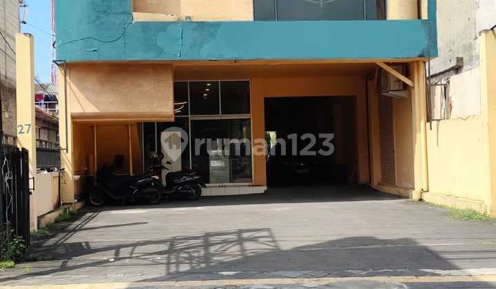 Ruko Bagus Di Seturan Sangat Strategis Dekat Kampus Ykpn, Atmajaya, Upn Dan Beberapa Sekolah Lainnya Cocok Untuk Segala Jenis Usaha Harga Masih Nego