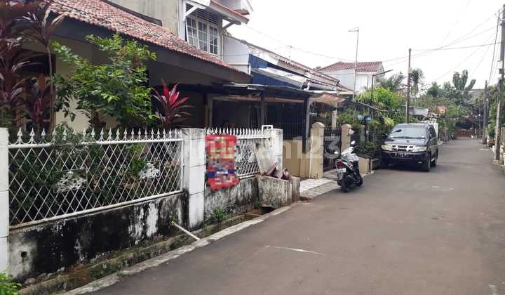 Rumah Lama Layak Huni di Dalam Komplek Cidodol Kebayoran Lama