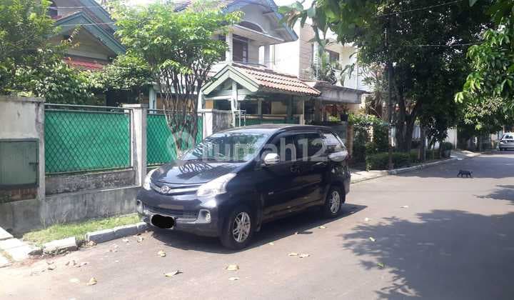 Dijual Rumah Lamah Layak Huni di Bintaro Sektor 3