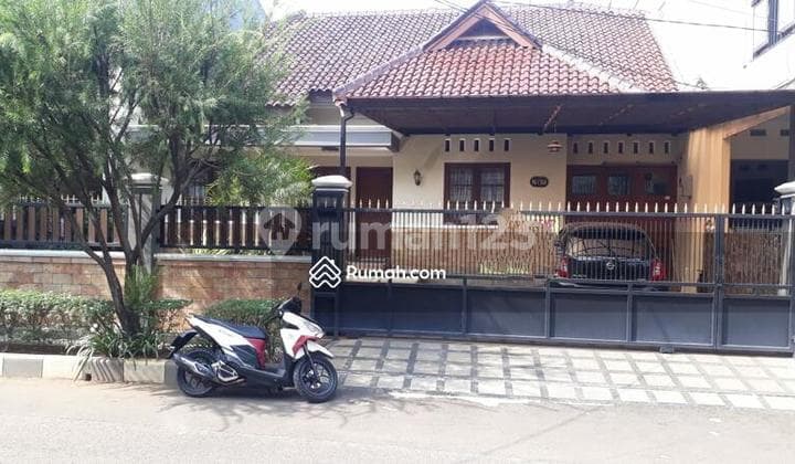 Rumah Bagus Siap Huni Komplek Permata Hijau Cidodol Kebayoran