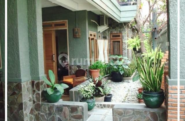 Renovated 2-Story House Near Galaxy 185 M2 Land (5+2 BR) Bekasi