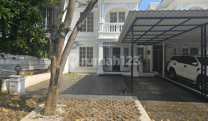 House in the Exclusive Victoria River Park BSD City Environment