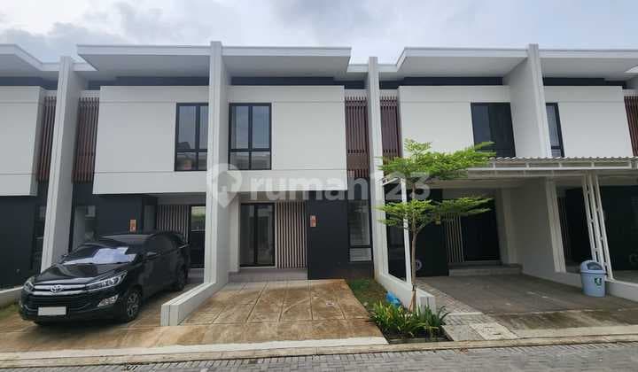 Dijual Cepat Rumah 2 Lantai di Kawasan Suta Kasa Jakarta Utara