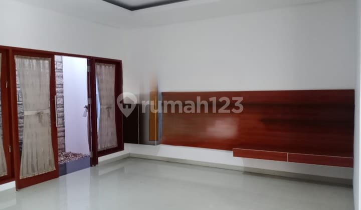 Rumah 2 LT Renovasi SHM Citragrand Cibubur - Siap Huni, Aman, Tenang & Nyaman
