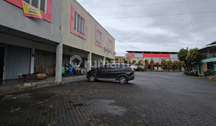 Ruko Gandeng Cocok untuk Kantor, Gudang, Pusat Kebugaran