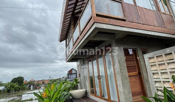 Rumah Cantik 2 Lantai View Sawah Area Batubulan Gianyar Bali