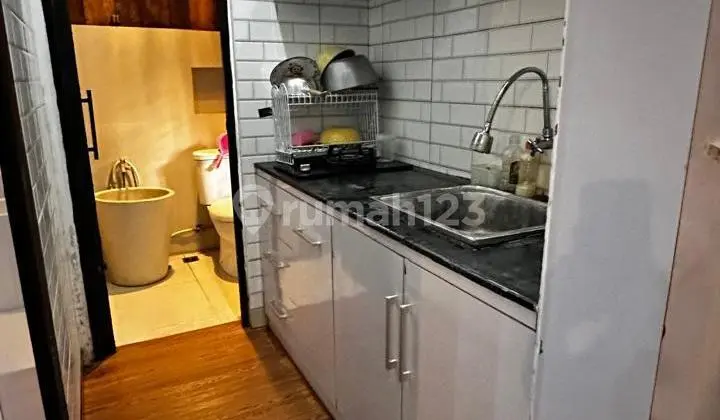 Semi-Furnished 3-Bedroom Rental House in Gatsu Area, West Denpasar