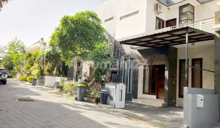 2-Storey Furnished House One Gate System Kerobokan Badung