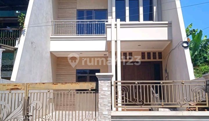 Rumah Sewa Tengah Kota 2Lt di Batan Miroto, Semarang Tengah