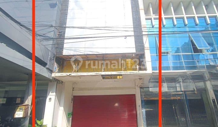 Two-story Shop House for Rent on Sultan Agung Street, Gajah Mungkur, Semarang