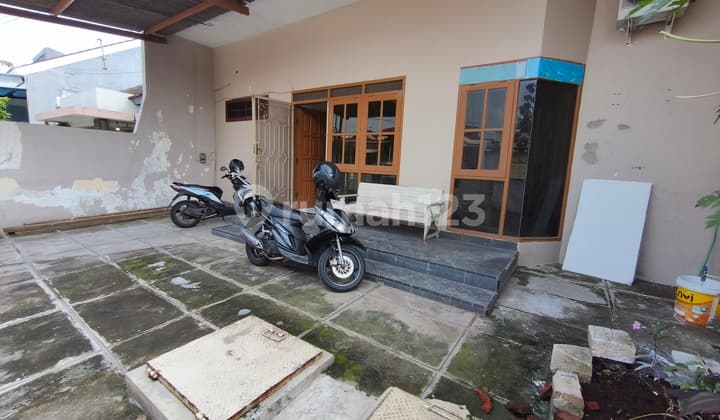 Flood-Free House for Sale in Puri Anjasmoro, West Semarang
