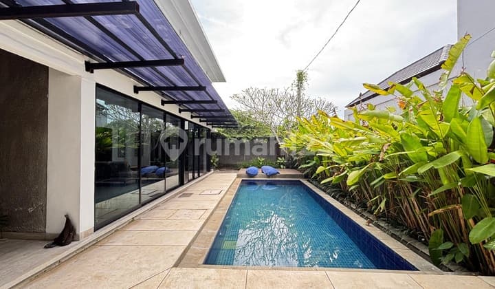 For Rent: Large Villa in Nusa Dua, Kuta, Bali, Near Jimbaran