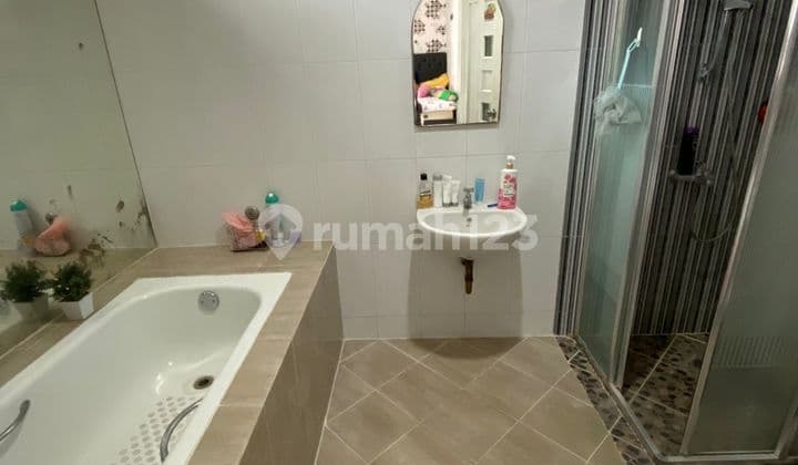 Rumah 2 lantai siap huni di pondok kelapa duren sawit jakarta timur