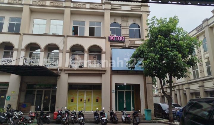 Ruko 3 lantai bagus siap pakai strategis di grand galaxy Bekasi