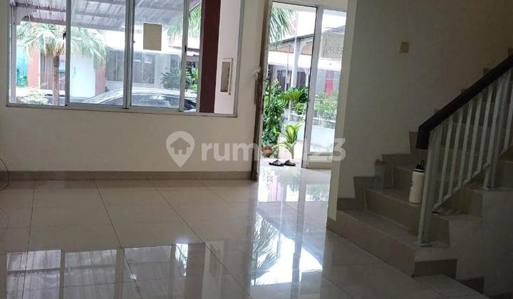 Rumah 2 lantai siap huni strategis botanical garden galaxy bekasi