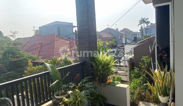 Rumah 2 lantai luas siap huni strategis di grand galaxy bekasi