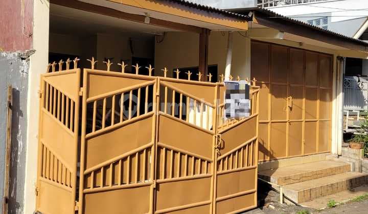 Rumah bagus plus Kios/toko siap huni di harapan indah Bekasi