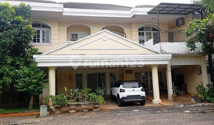 Rumah luas 2lt siap huni di perumahan premium CIputat Tangerang Selatan