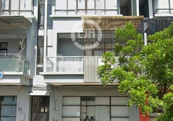Dijual Rumah di Central Townhouse, Sukajadi 3 Lantai