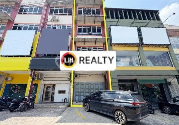 Ruko 4 Lantai Di Komplek Ruko Baloi Kusuma Indah